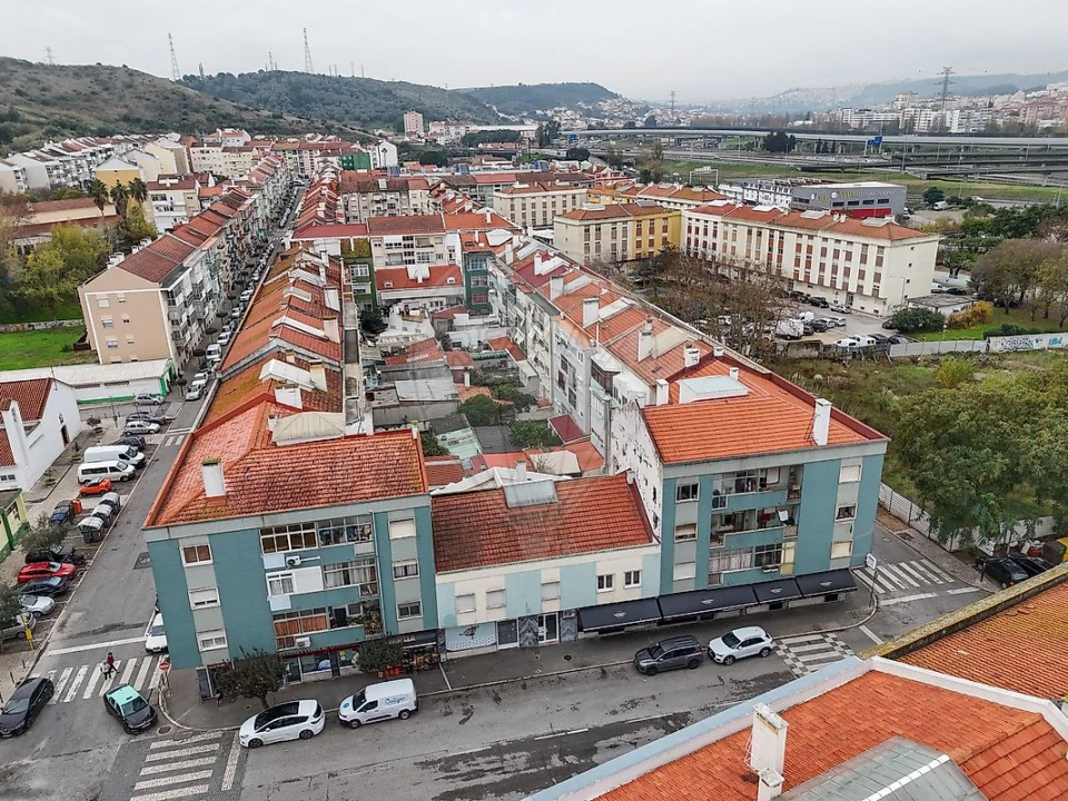 Apartamento T2 para Venda em Póvoa de Santo Adrião e Olival Basto Foto 21