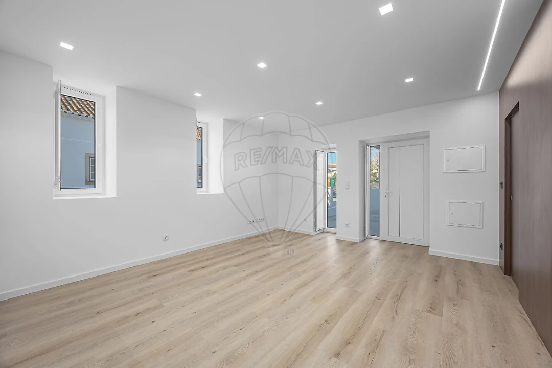 Moradia T2 para Venda em Ramalhal Foto 5