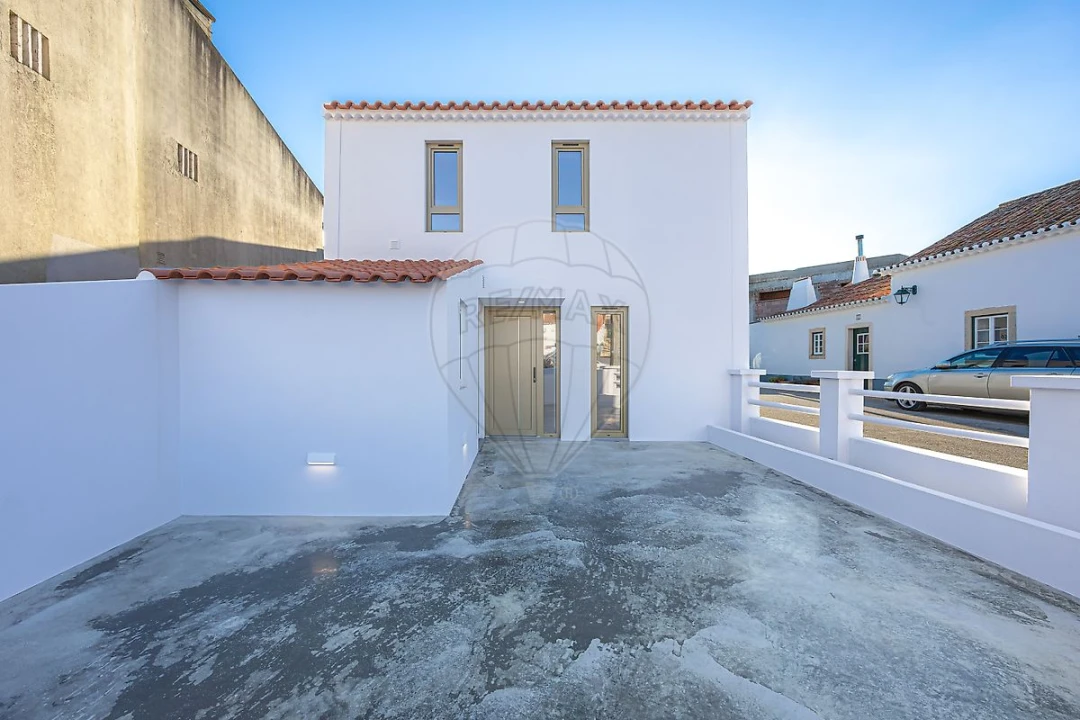 Moradia T2 para Venda em Ramalhal Foto 1