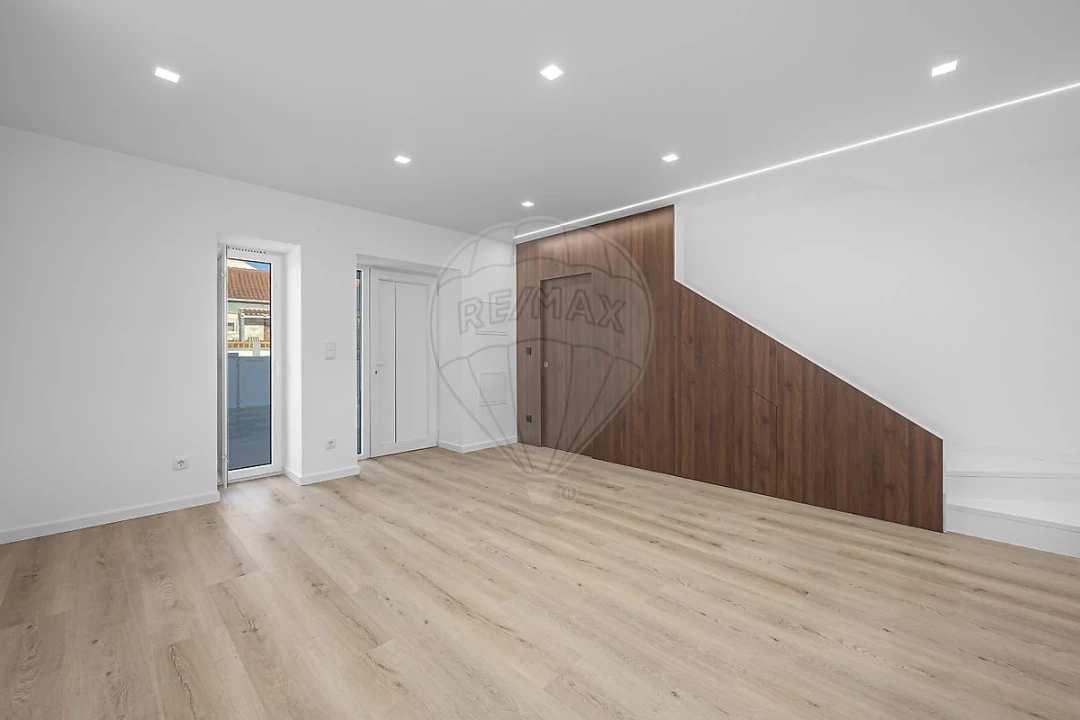 Moradia T2 para Venda em Ramalhal Foto 6