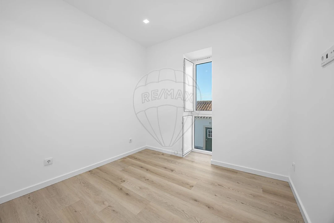 Moradia T2 para Venda em Ramalhal Foto 12