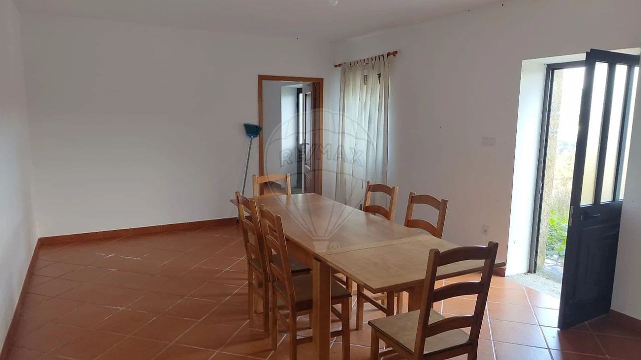 Moradia T4 para Venda em Cepelos Foto 13