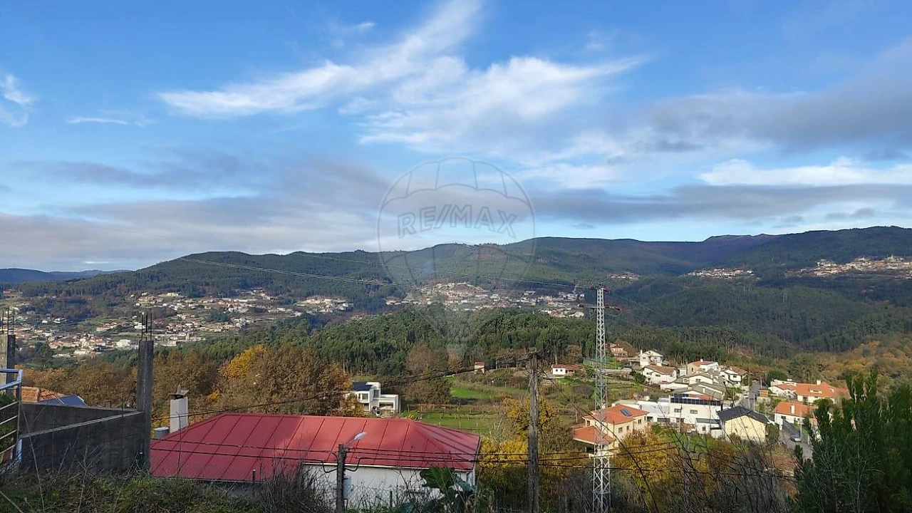 Moradia T4 para Venda em Cepelos Foto 10