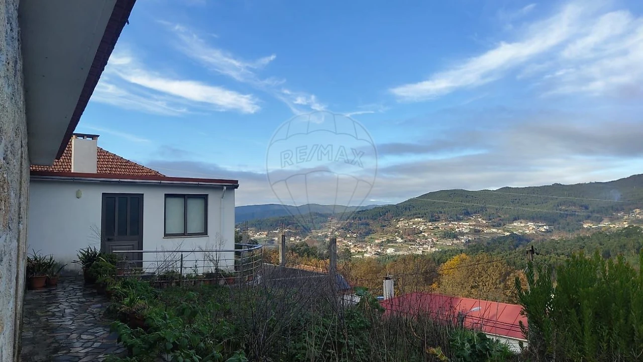 Moradia T4 para Venda em Cepelos Foto 28