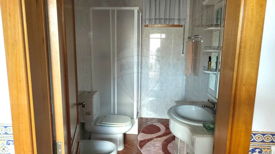 Moradia T4 para Venda em Cepelos Foto 9