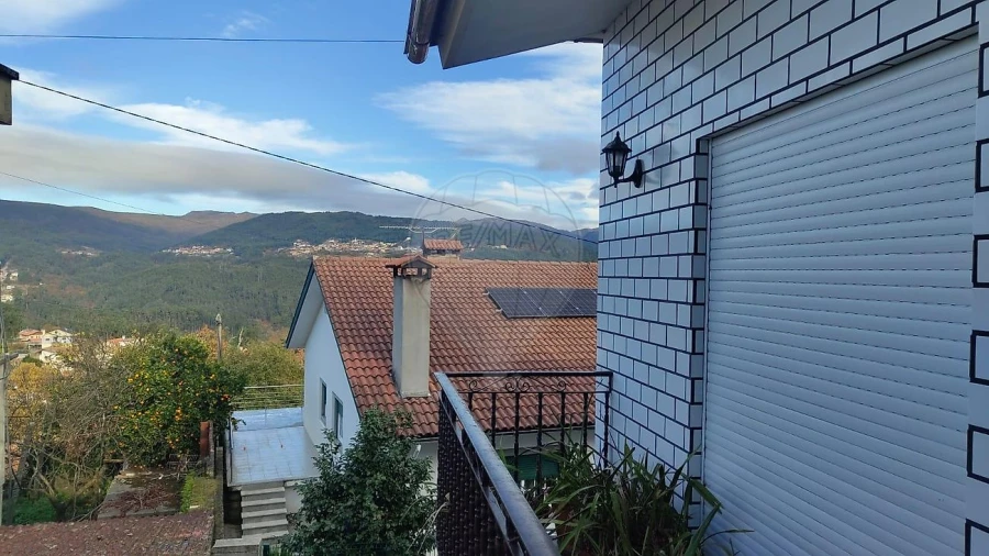 Moradia T4 para Venda em Cepelos Foto 25