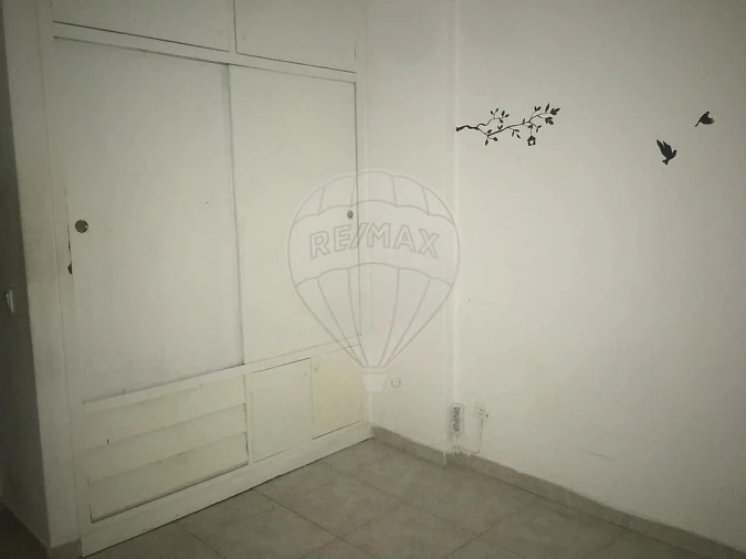 Apartamento T1 para Venda em Oeiras e São Julião da Barra, Paço de Arcos e Caxias Foto 6