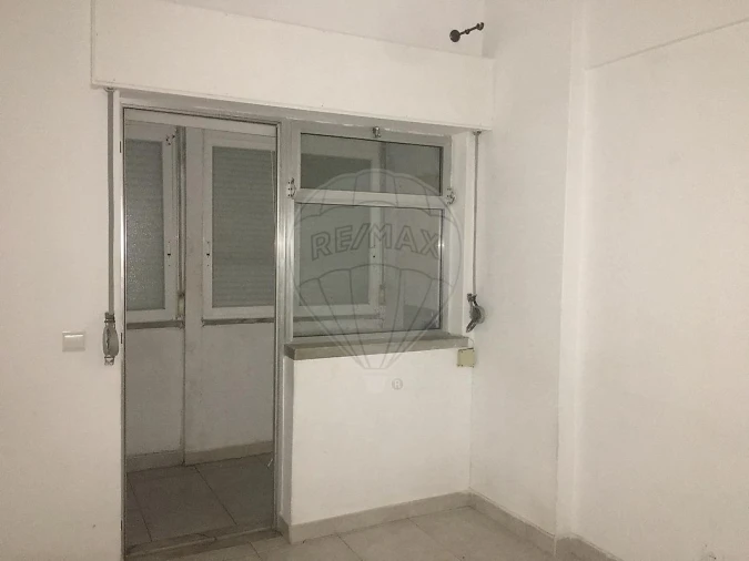 Apartamento T1 para Venda em Oeiras e São Julião da Barra, Paço de Arcos e Caxias Foto 3