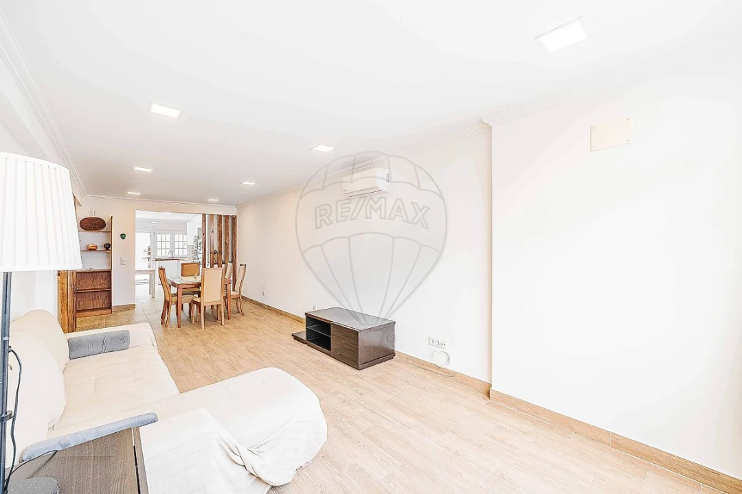 Apartamento T3 para Venda em Mina de Água Foto 13