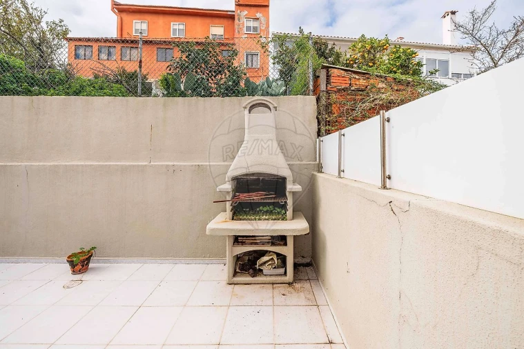 Apartamento T3 para Venda em Mina de Água Foto 35