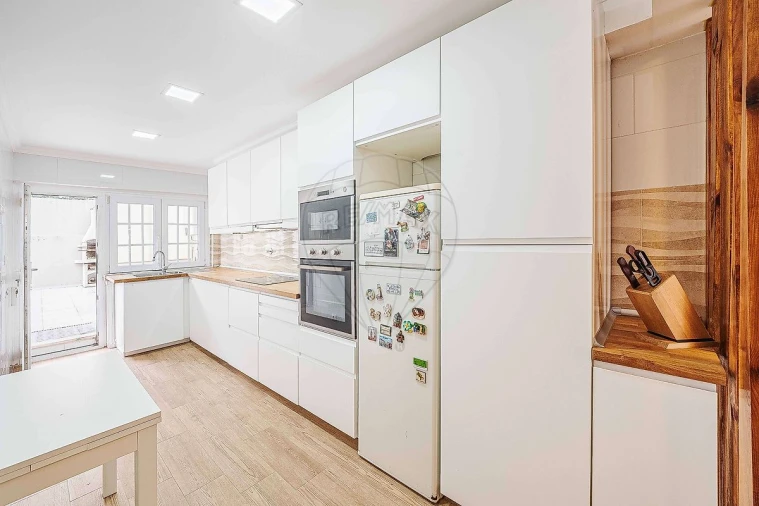 Apartamento T3 para Venda em Mina de Água Foto 4