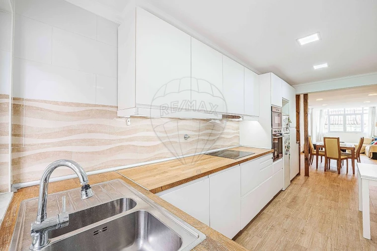 Apartamento T3 para Venda em Mina de Água Foto 5