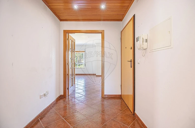 Apartamento T3 para Arrendamento em Riachos Foto 5