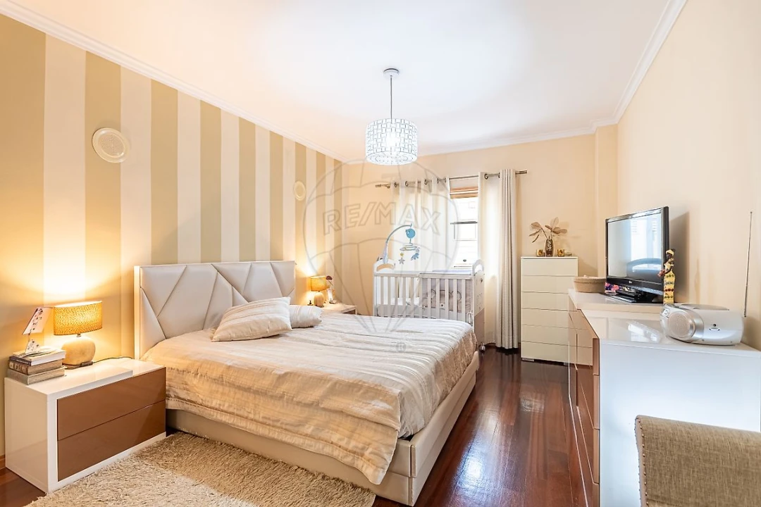 Apartamento T3 para Venda em São Domingos de Rana Foto 16