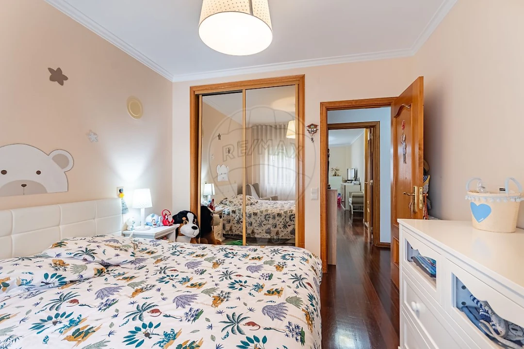 Apartamento T3 para Venda em São Domingos de Rana Foto 20