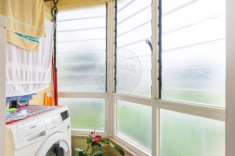 Apartamento T3 para Venda em São Domingos de Rana Foto 15