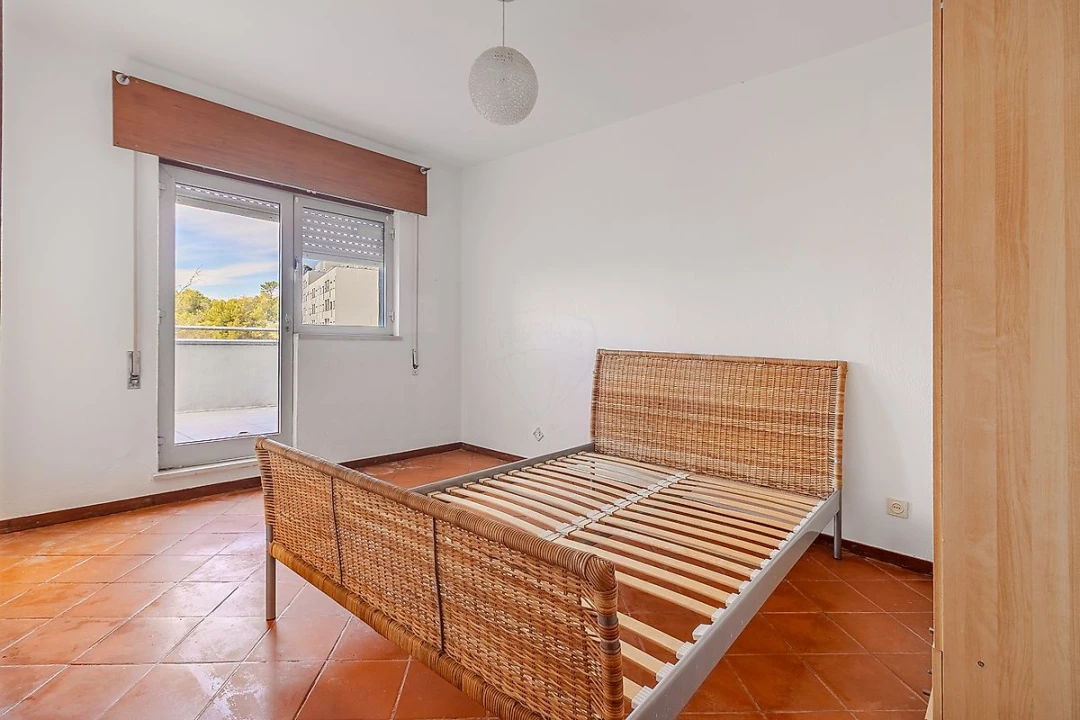 Apartamento T2 para Venda em Vilar de Andorinho Foto 7