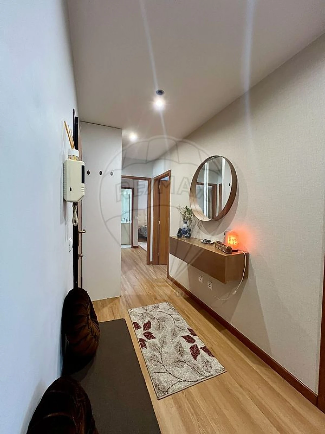 Apartamento T2 para Venda em Fiães Foto 2