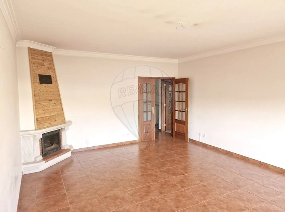 Apartamento T2 para Venda em Póvoa de Santa Iria e Forte da Casa Foto 10