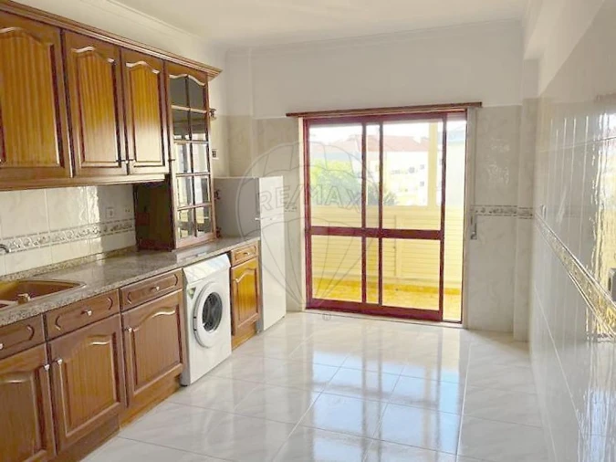 Apartamento T2 para Venda em Póvoa de Santa Iria e Forte da Casa Foto 4