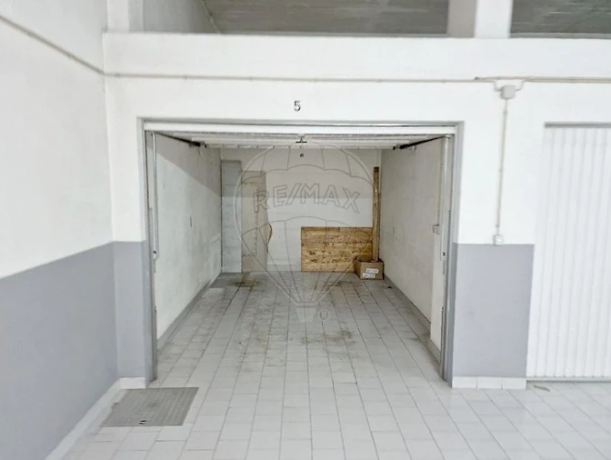 Apartamento T2 para Venda em Póvoa de Santa Iria e Forte da Casa Foto 16