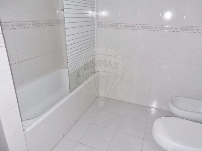 Apartamento T2 para Venda em Póvoa de Santa Iria e Forte da Casa Foto 15