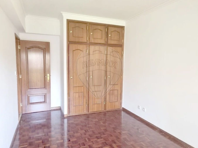 Apartamento T2 para Venda em Póvoa de Santa Iria e Forte da Casa Foto 13