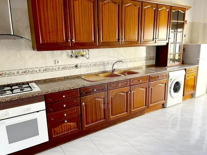 Apartamento T2 para Venda em Póvoa de Santa Iria e Forte da Casa Foto 1