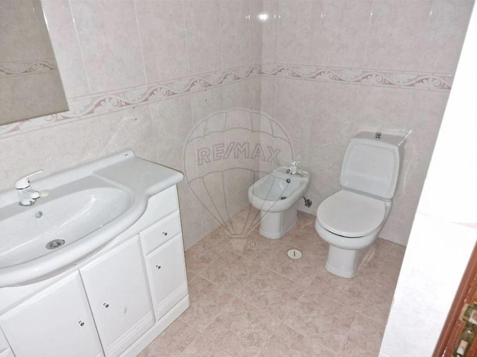 Apartamento T2 para Venda em Póvoa de Santa Iria e Forte da Casa Foto 14