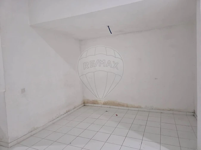 Loja para Venda em Santa Iria de Azoia, São João da Talha e Bobadela Foto 2