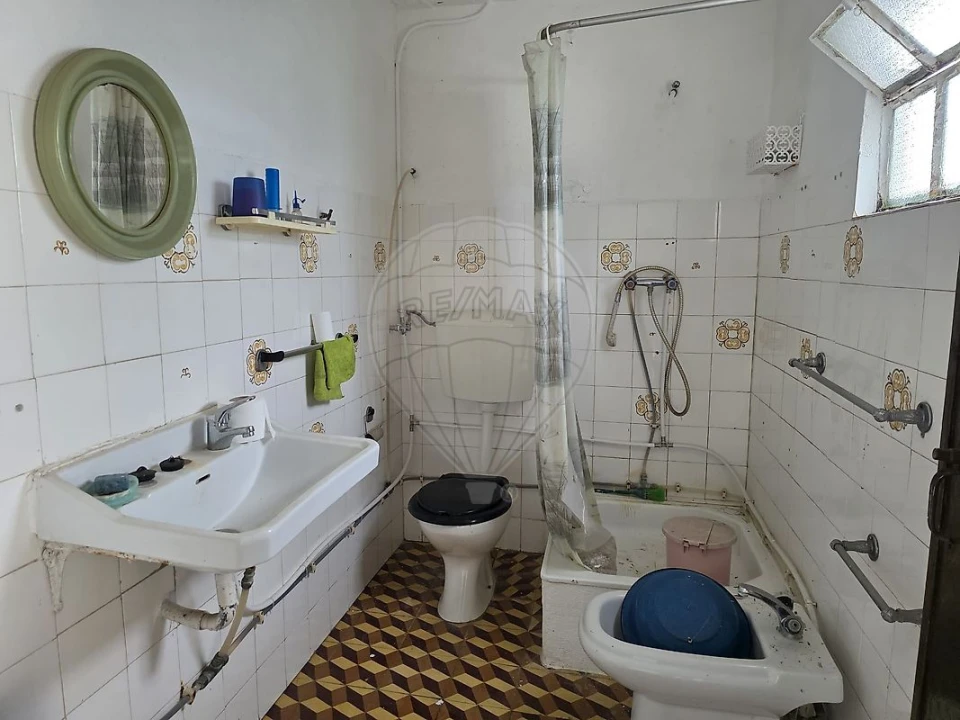 Moradia T4 para Venda em Envendos Foto 21