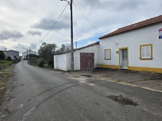 Moradia T4 para Venda em Envendos Foto 10