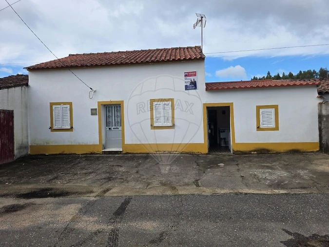 Moradia T4 para Venda em Envendos