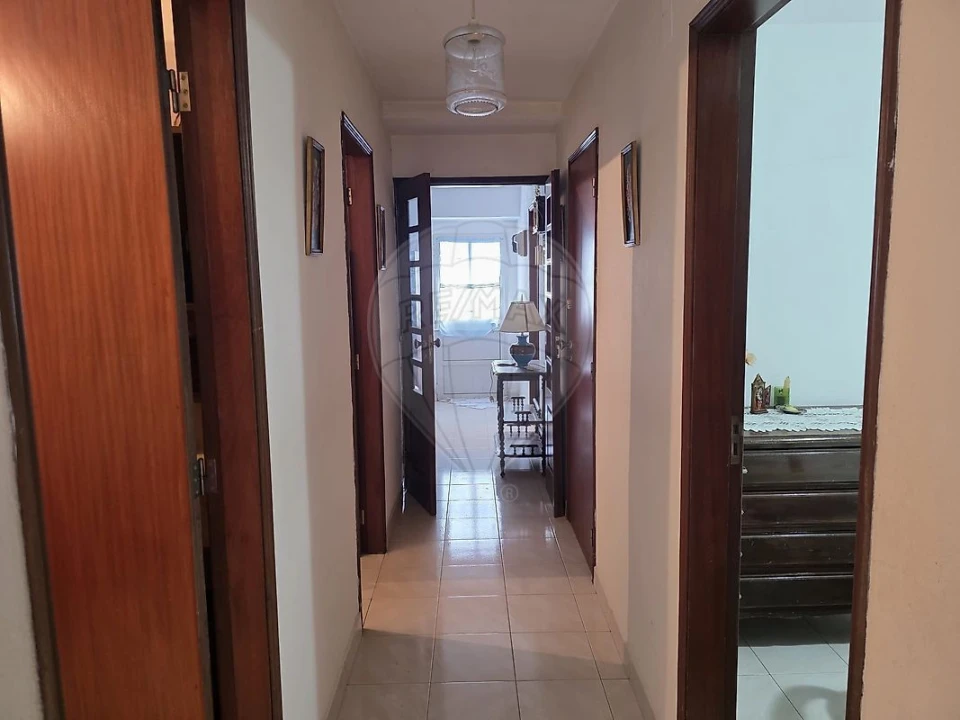 Moradia T4 para Venda em Envendos Foto 2