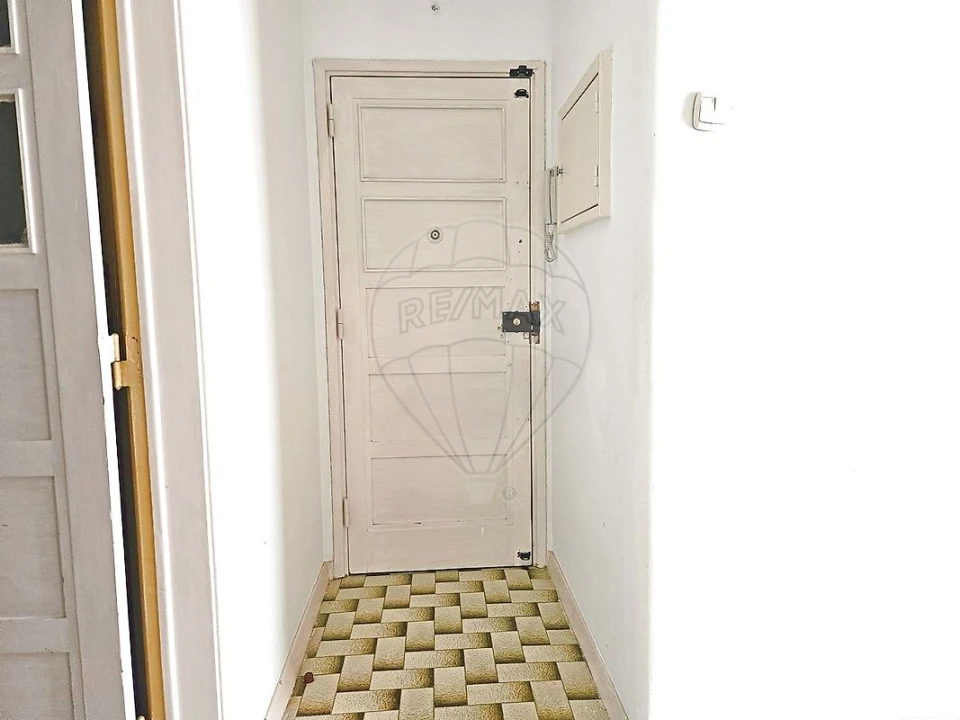 Apartamento T3 para Venda em Barreiro e Lavradio Foto 2