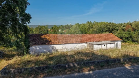 Armazém para Venda em Rio Maior