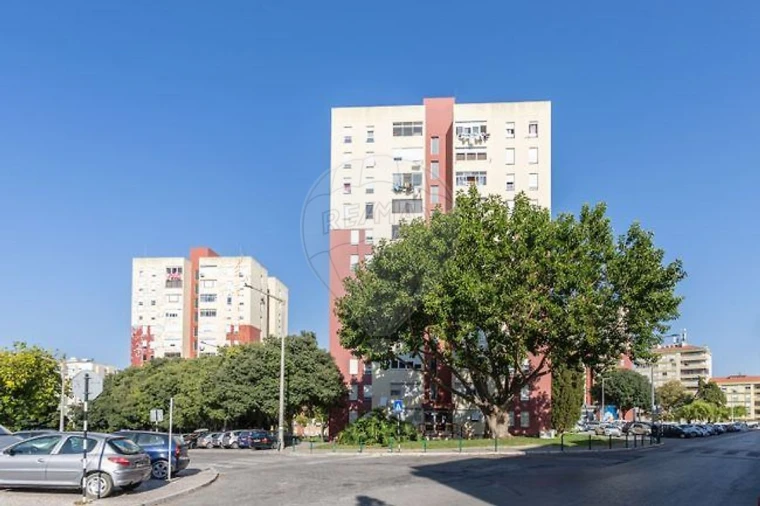 Apartamento T3 para Venda em Corroios