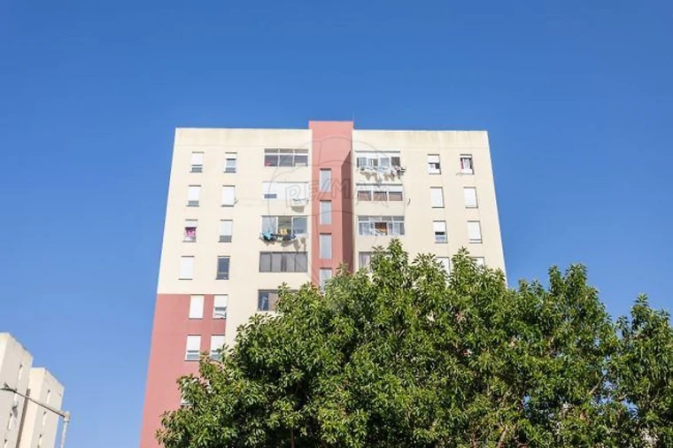 Apartamento T3 para Venda em Corroios Foto 2