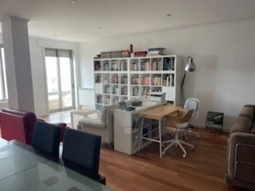 Apartamento T4 para Venda em Espinho