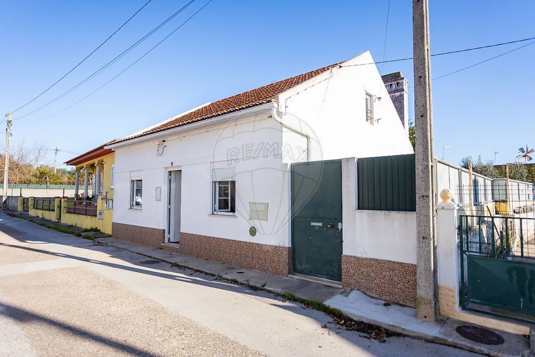 Moradia T3 para Venda em Abrantes (São Vicente e São João) e Alferrarede Foto 1