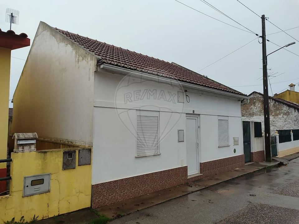 Moradia T3 para Venda em Abrantes (São Vicente e São João) e Alferrarede Foto 1