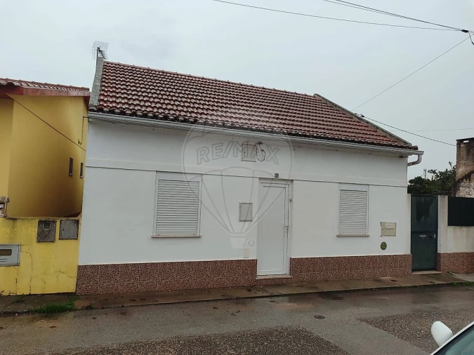 Moradia T3 para Venda em Abrantes (São Vicente e São João) e Alferrarede Foto 2