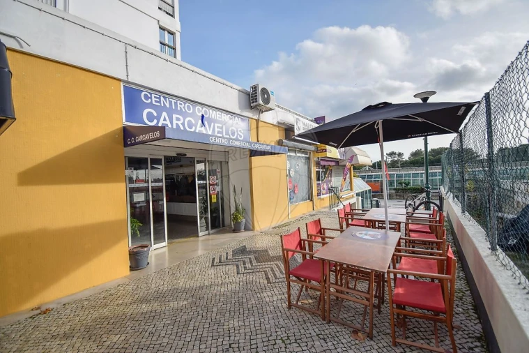 Loja para Venda em Carcavelos e Parede Foto 1