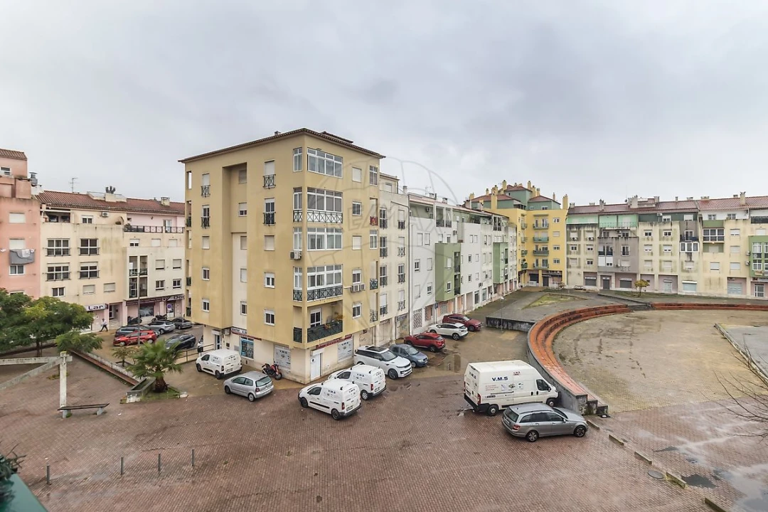 Apartamento T3 para Venda em Quinta do Conde Foto 13