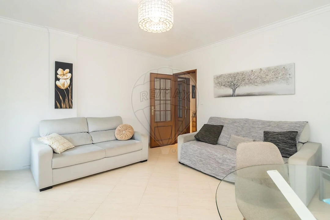 Apartamento T3 para Venda em Quinta do Conde Foto 17