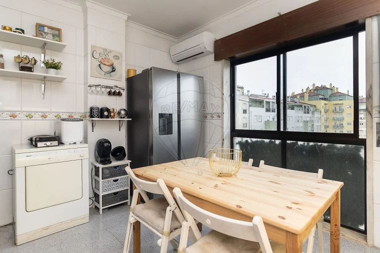 Apartamento T3 para Venda em Quinta do Conde Foto 10