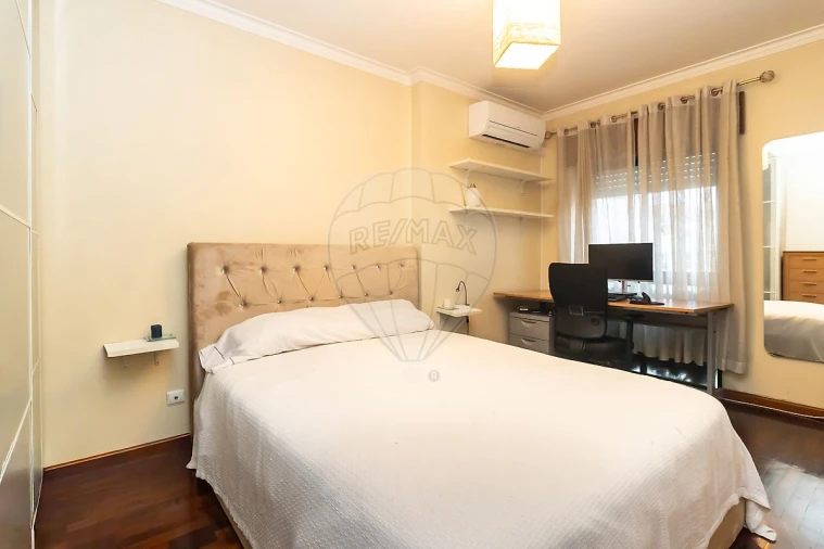 Apartamento T3 para Venda em Quinta do Conde Foto 29