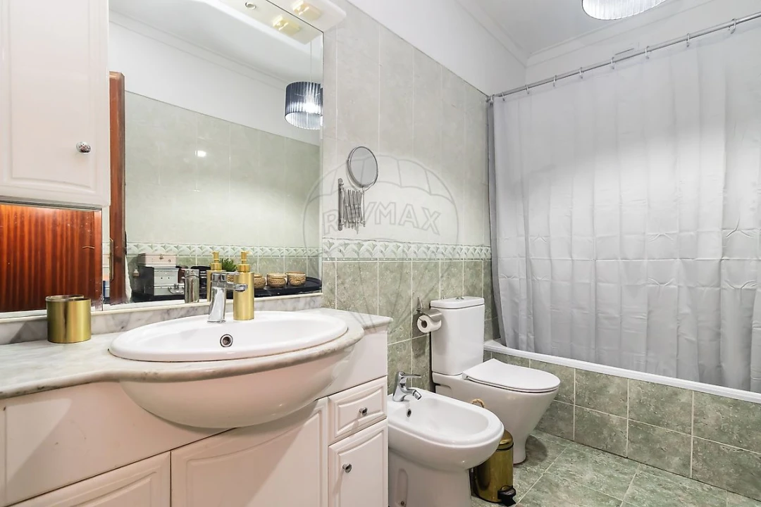 Apartamento T3 para Venda em Quinta do Conde Foto 25