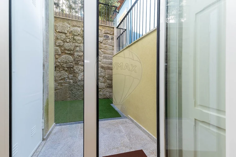 Apartamento T1 para Arrendamento em Bonfim Foto 14