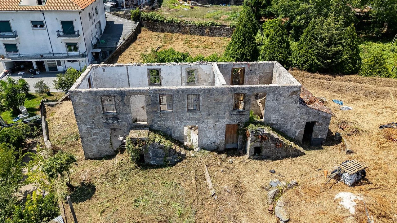 Moradia T2 para Venda em Lordelo Foto 2